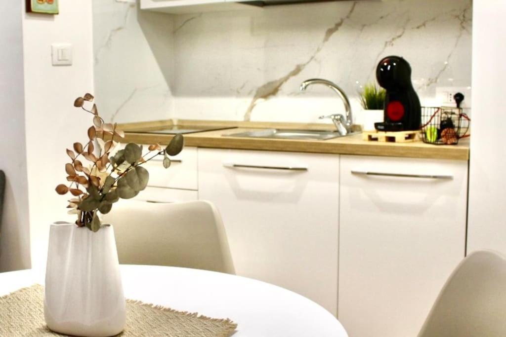 Apartment Bella Mbriana,1mn Da Via Toledo *